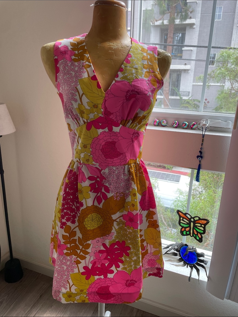 Vintage V-Neck Sleeveless Mini Dress